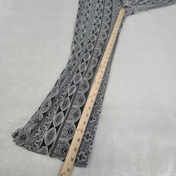 Pink Republic ladies romper black & white paisley boho chic Sz Small resort wear - Picture 4 of 11